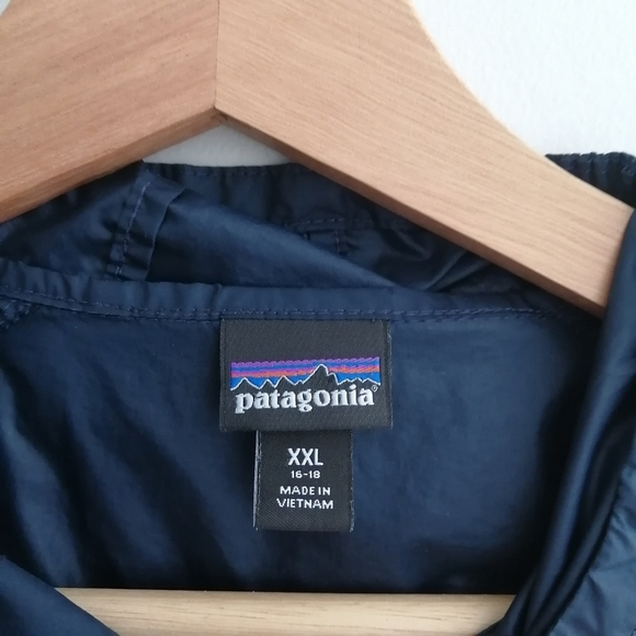 Patagonia Light Hooded Windbreaker Jacket Boy's Size XXL (Fits Woman's S/M) - Picture 10 of 16